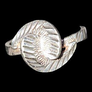 Ring Diamond-Cut Sterling Silver 925 Twist Design Women 4 Grams